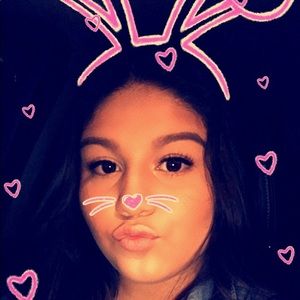 Meet your Posher, Celeste